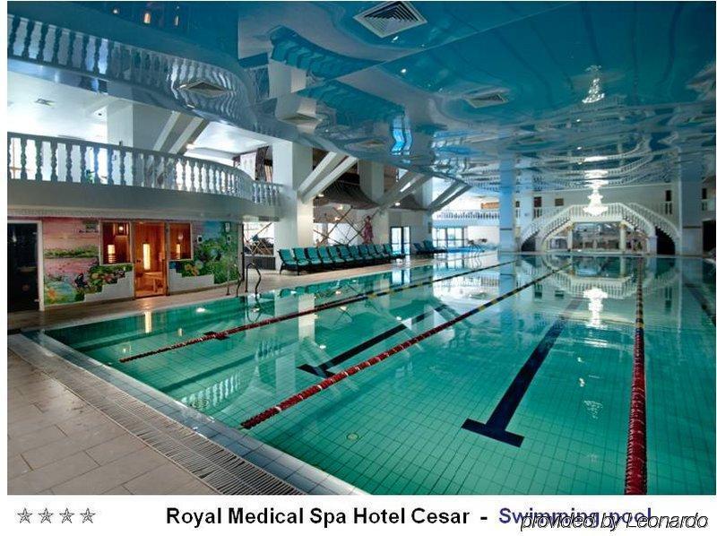 Royal Medical Cezar Hotel Truskavets Exterior photo